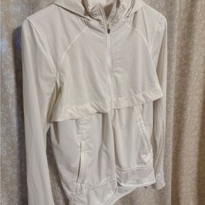 Lululemon Kicking Asphalt White Windbreaker with Hood Small